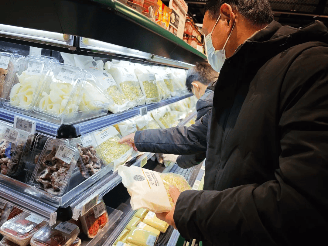 Crown betting website_胖东来客流骤减Crown betting website？记者实探发现值得叫好……