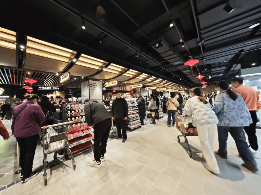 Crown betting website_胖东来客流骤减Crown betting website？记者实探发现值得叫好……