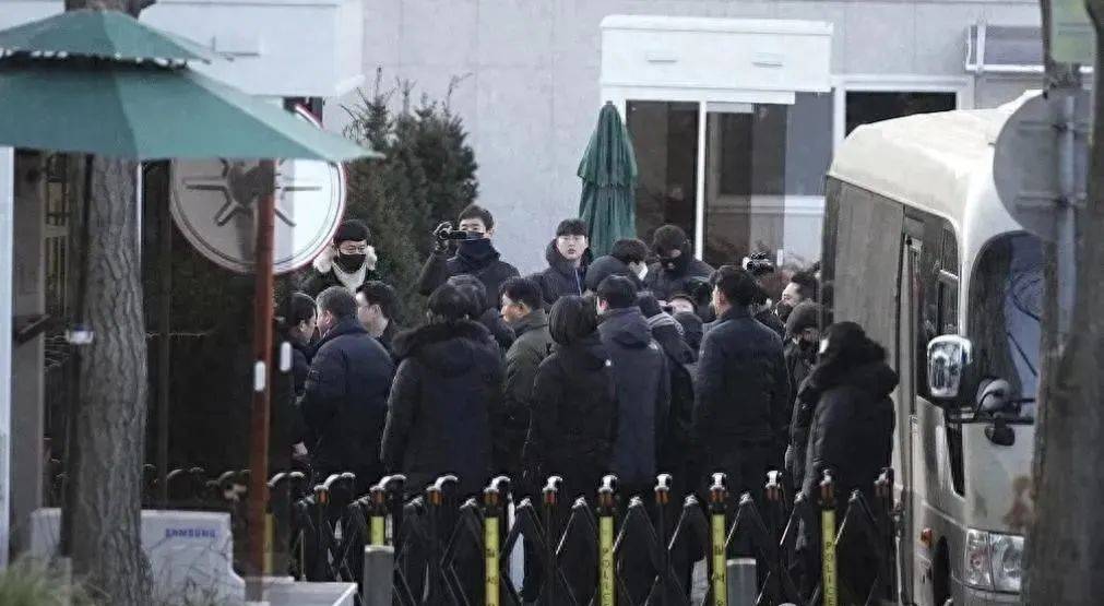 Crown Credit Network
_终于出兵了Crown Credit Network
,尹锡悦武力拒捕,外援已到总统府,中方这次相信韩国