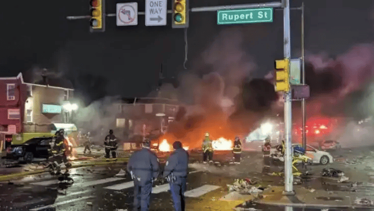 皇冠信用网申请_飞机时速201公里坠地皇冠信用网申请!已确认:有7人遇难