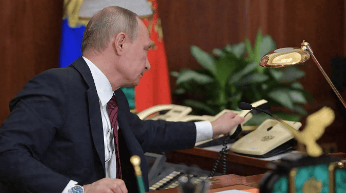 介绍个皇冠信用网网址_抢在特朗普来中国之前介绍个皇冠信用网网址,普京连夜打来电话,中方一番话不简单!