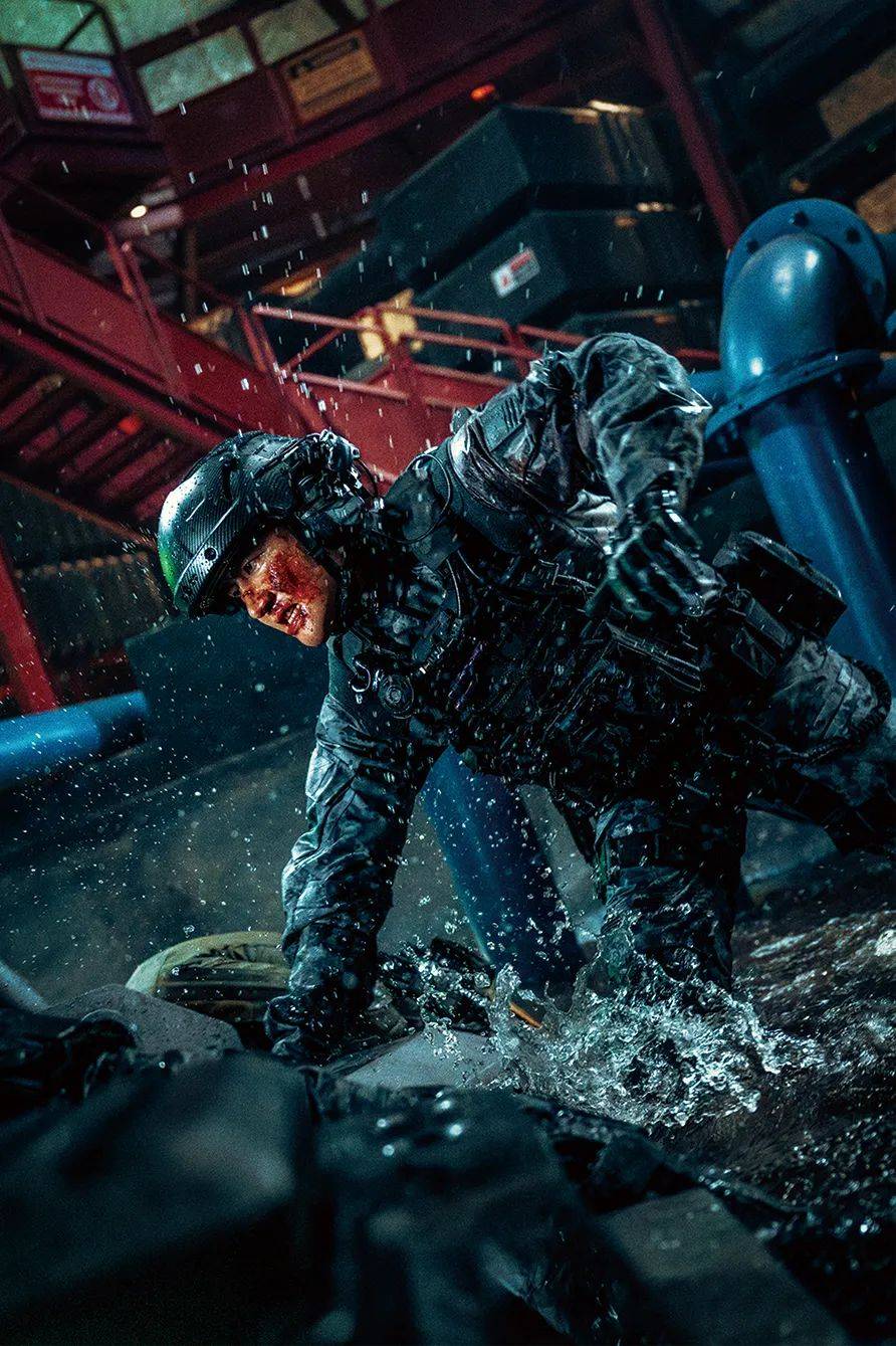 皇冠信用最新地址_电影《蛟龙行动》:皇冠信用最新地址我们也要有一部自己的潜艇电影