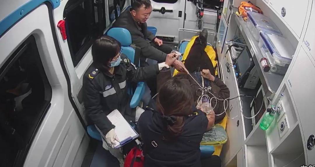 皇冠信用网会员开户申请_已有24人中毒送医皇冠信用网会员开户申请!南京市急救中心紧急提醒