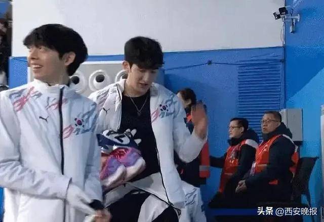 皇冠足球盘口_韩国队伸手犯规皇冠足球盘口!中国网友怒了