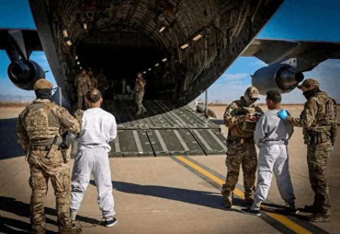 皇冠信用账号怎么开_1.4万人连夜逃离!美国向中方求援皇冠信用账号怎么开,答不答应?外交部早有准备