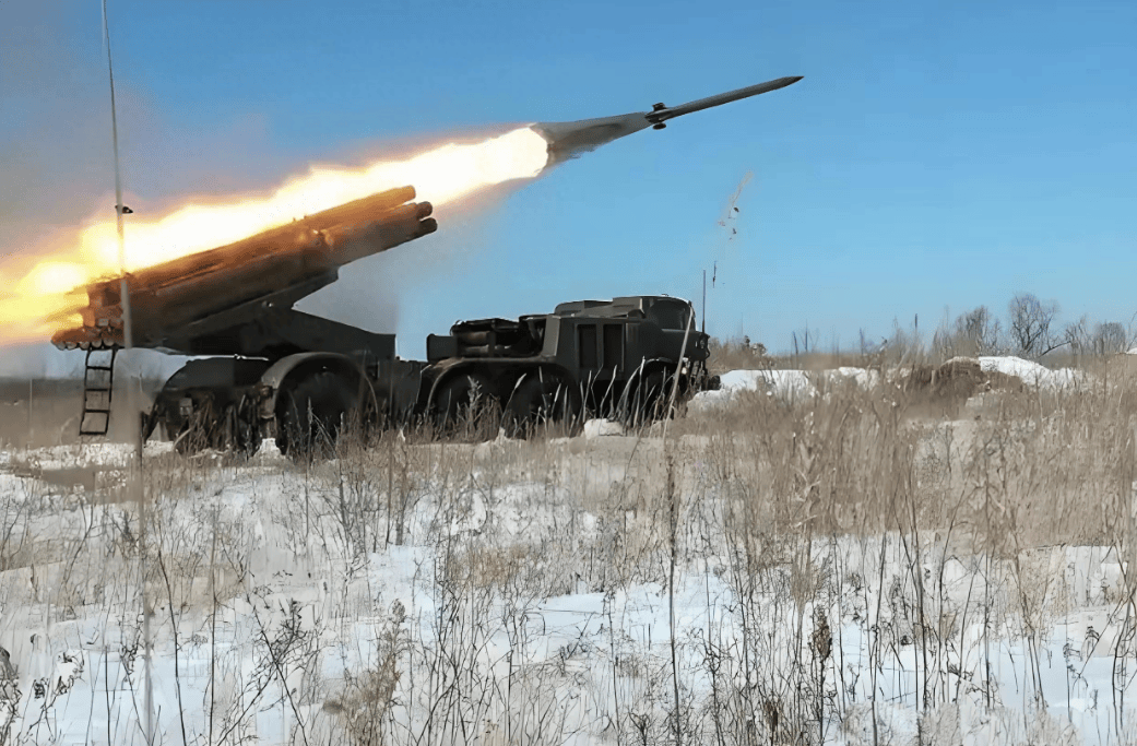 皇冠信用网_乌军彻底没有退路了？俄军切断库尔斯克乌军补给线皇冠信用网，乌军或面临团灭危险！