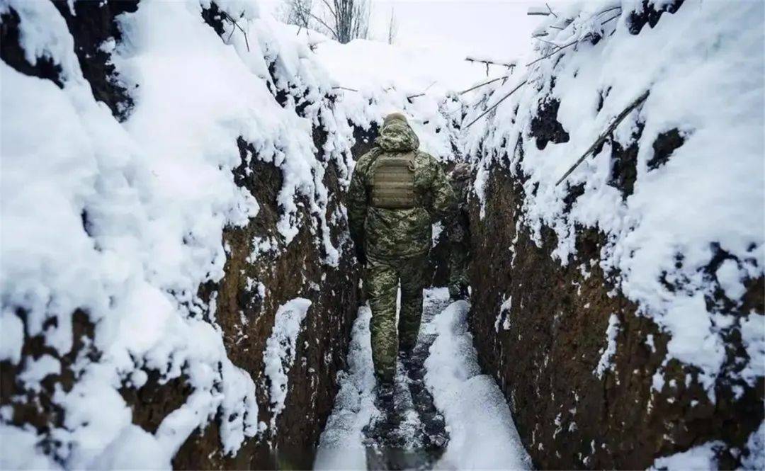 皇冠信用盘会员开户
_没法打了皇冠信用盘会员开户
,一条死亡公路被炸出,乌军6个旅被打垮,残军抗命撤退