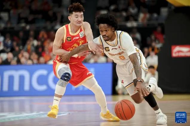 皇冠信用盘代理注册_广厦官方：孙铭徽右脚跟骨骨折 预计休战1个月