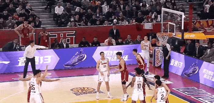 皇冠信用网正网_惊天黑哨还是自毁长城皇冠信用网正网？解密广东男篮败北的三大元凶