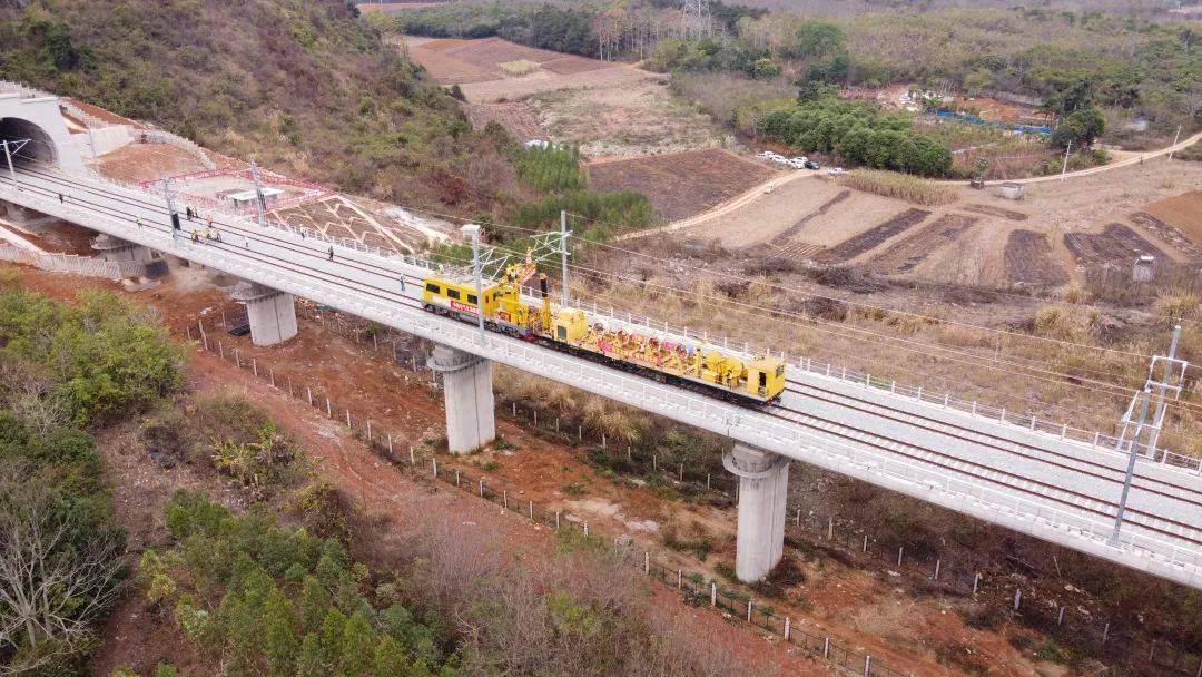 怎么申请皇冠信用盘
_4个多小时缩至1个多小时怎么申请皇冠信用盘
!广西这条高铁预计年内开通