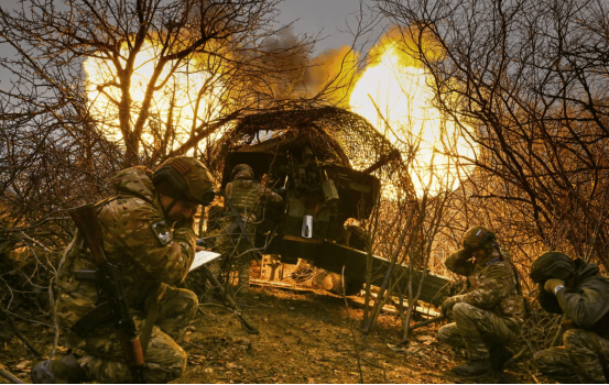 皇冠信用网代理
_俄军宣布:已在库尔斯克州转入全线大规模进攻