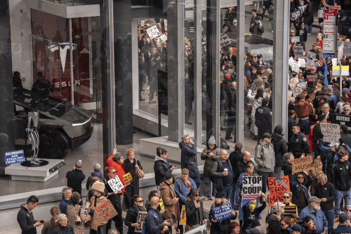 皇冠足球平台代理_突发皇冠足球平台代理！马斯克：遭到大规模攻击！