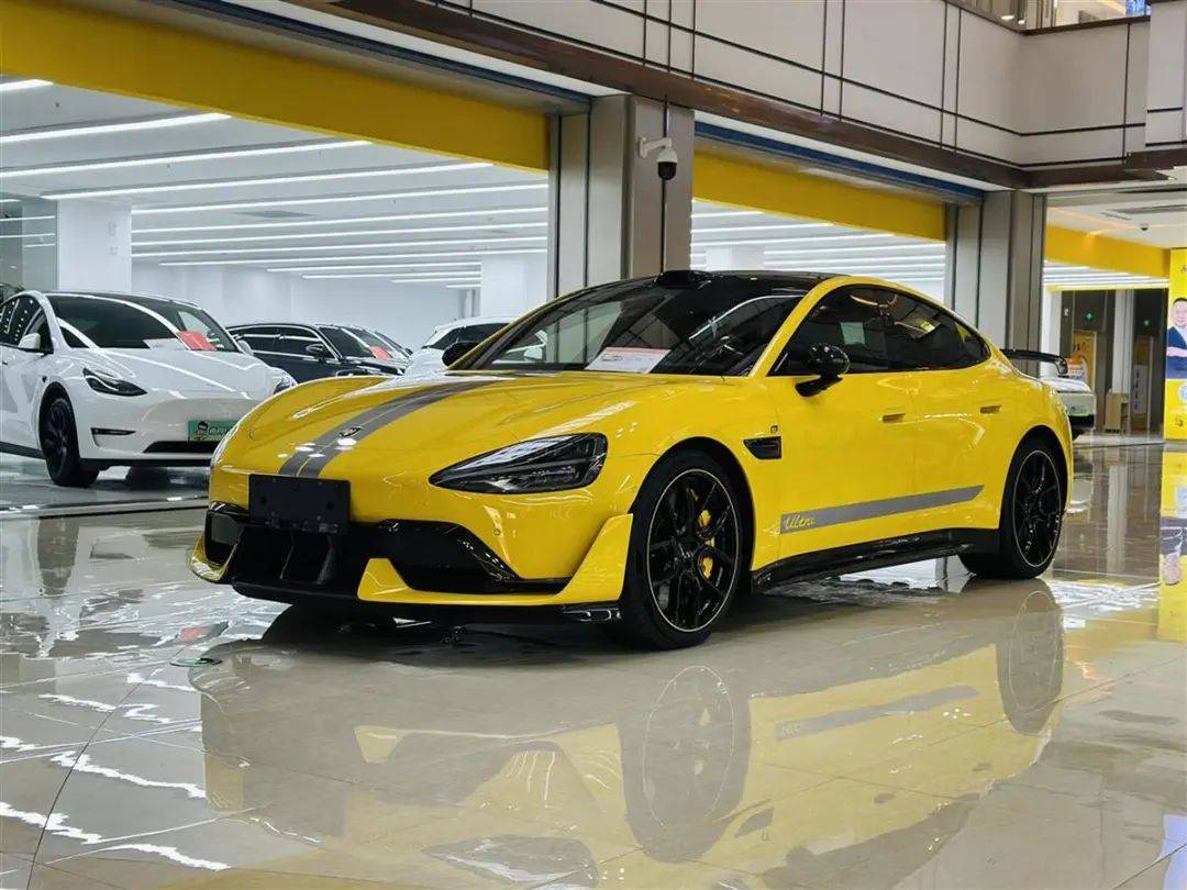 皇冠信用代理出租_首批小米SU7 Ultra车主卖车了皇冠信用代理出租，有人从交付店直接开到二手车店，车商回应