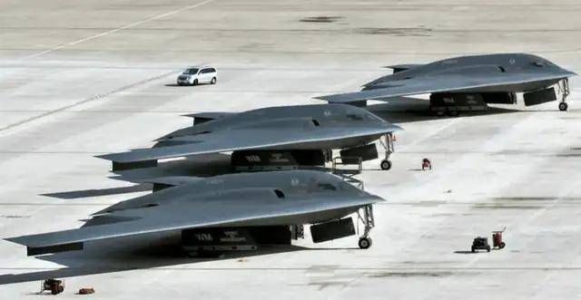 皇冠信用出租_空军副司令：轰-20很快了！网友：歼-36都来了皇冠信用出租，轰-20还要多久？