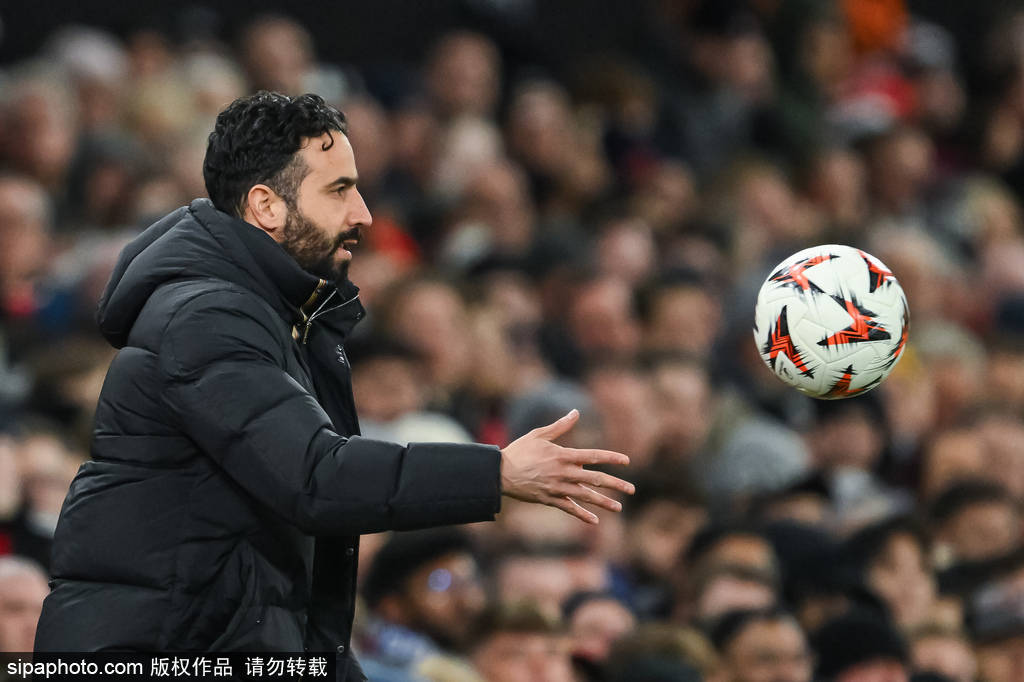 皇冠信用網在线开户_曝曼联已定转会名单锋线4选1 阿莫林旧部领衔都有人争