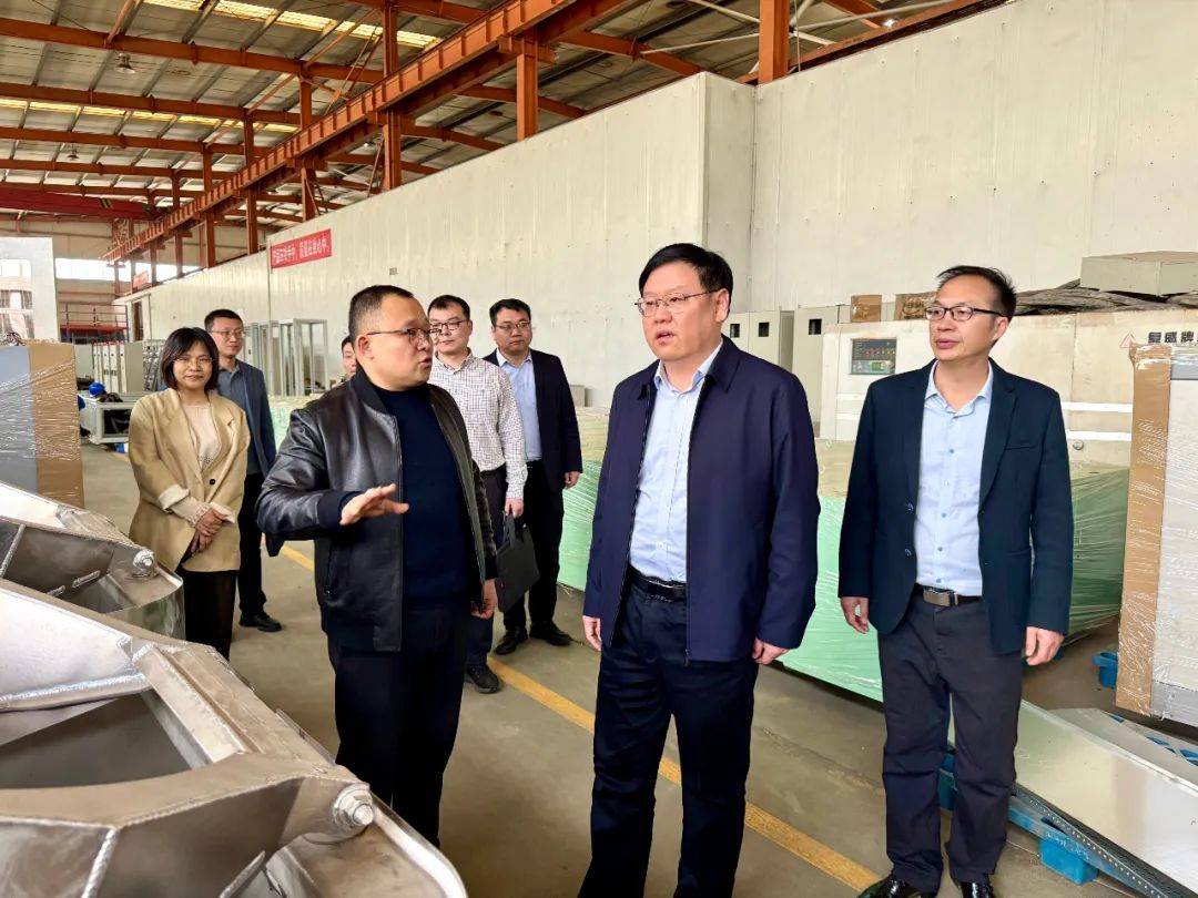 皇冠信用網登3代理_区委书记李海潮带队赴郑州开展招商引资活动