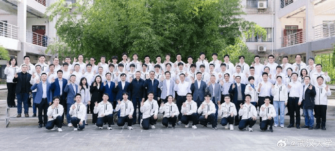 皇冠信用網占成代理
_雷军回应如何保持好身材:英语不好已经让母校“蒙羞”皇冠信用網占成代理
,不能再形象欠佳