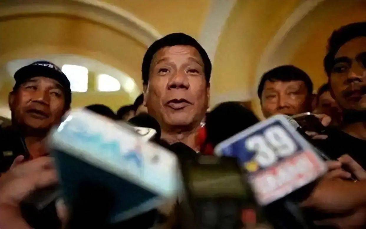 皇冠信用網会员注册网址
_菲律宾7位司令倒戈皇冠信用網会员注册网址
!杜特尔特这下有救了?马科斯突遭晴天霹雳!