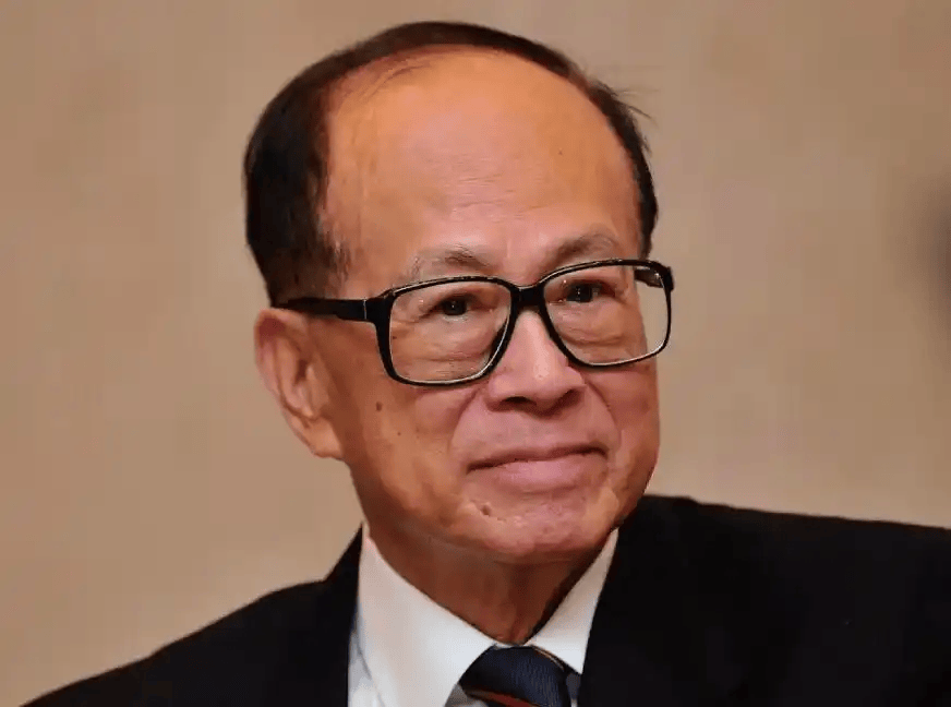 皇冠信用网开户
_大陆话音刚落皇冠信用网开户
,港口收购悬念升级!李嘉诚之子赴陆,官方上硬菜