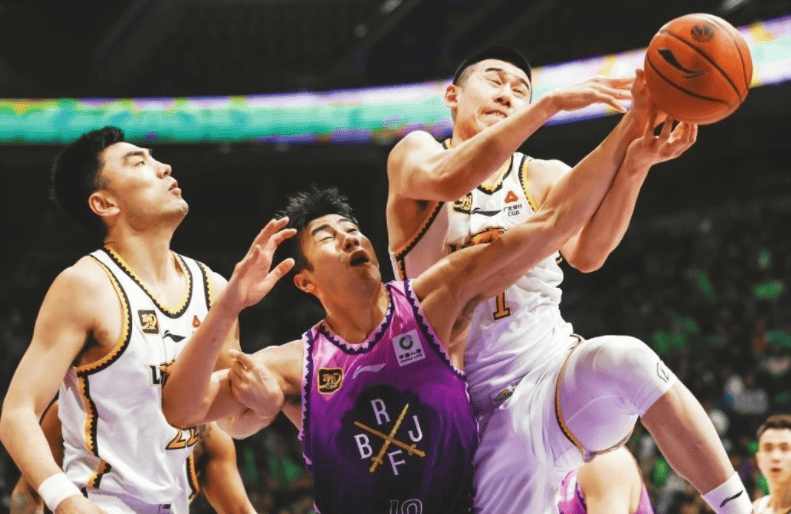 皇冠信用网会员_辽宁男篮夺回“争四”主动权