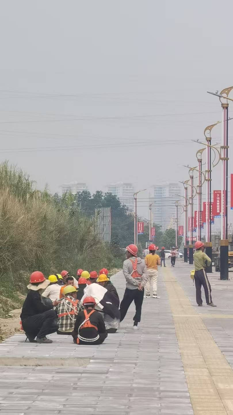 皇冠信用网庄家_缅甸突发7.9级地震！云南瑞丽居民：市中心高楼掉砖石皇冠信用网庄家，楼顶水像瀑布倾泻