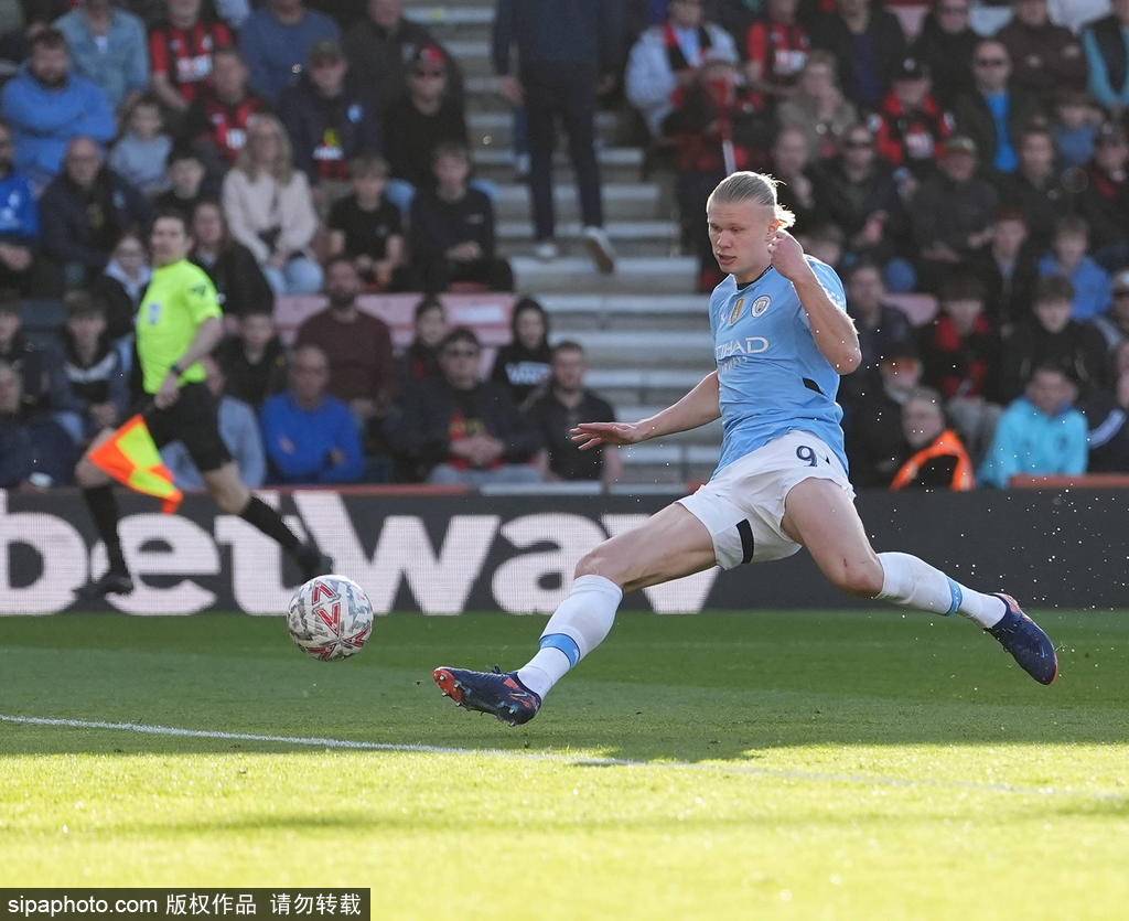 皇冠皇冠信用平台_金靴没了皇冠皇冠信用平台！曼城官宣哈兰德左脚踝受伤 将缺席大部分比赛