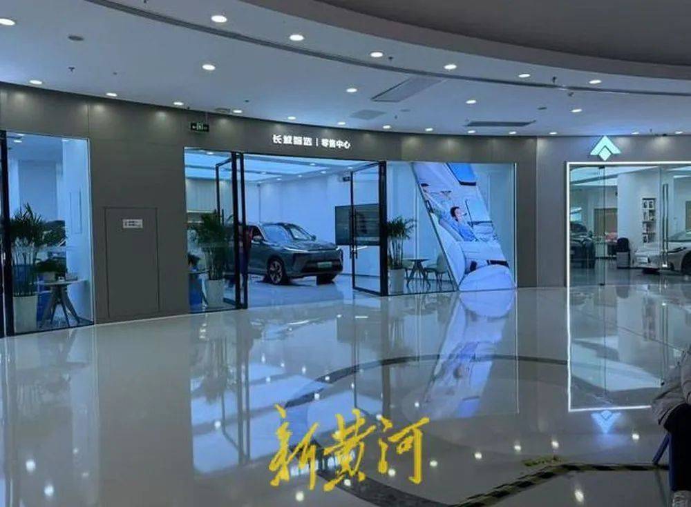 皇冠信用代理出租
_“我们跑高速去试驾都在车上睡”皇冠信用代理出租
,车企销售人员极力宣传智驾系统的强大功能,淡化风险