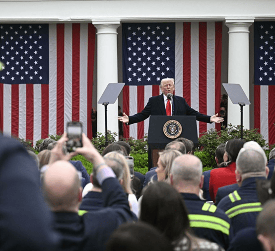 皇冠信用網登1_外媒：特朗普关税清单上没有俄罗斯皇冠信用網登1，克宫回应