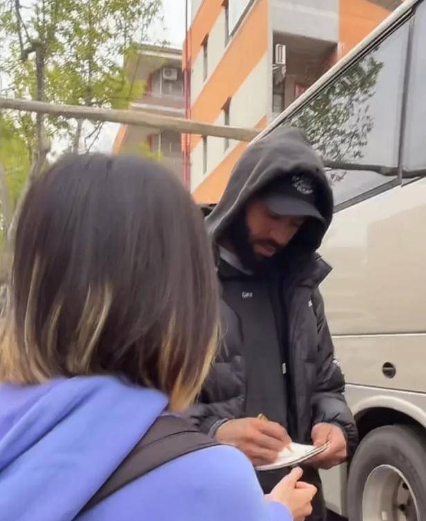 皇冠信用網在线开户_杜锋带13人出征上海！4外援+23兄弟皇冠信用網在线开户，贝贝获重用