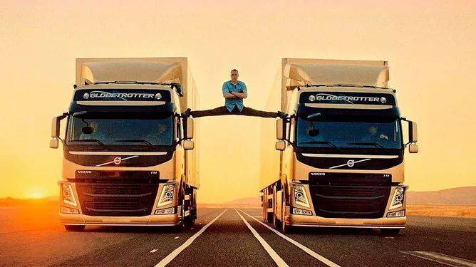 皇冠信用網怎么申请
_卷入人口贩卖案皇冠信用網怎么申请
,疑收受5位女模特为“礼物”,64岁好莱坞巨星尚格·云顿身陷性丑闻!