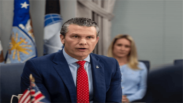 皇冠信用網代理_解放军舰机南北夹击皇冠信用網代理！3艘美航母做出同一选择：离台岛远远的