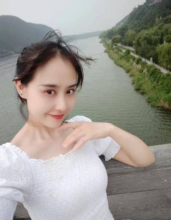 泰国足总杯
_河南身高1米7车模转行当公交司机泰国足总杯
,开10米大车3年,考A3驾照直接一把过