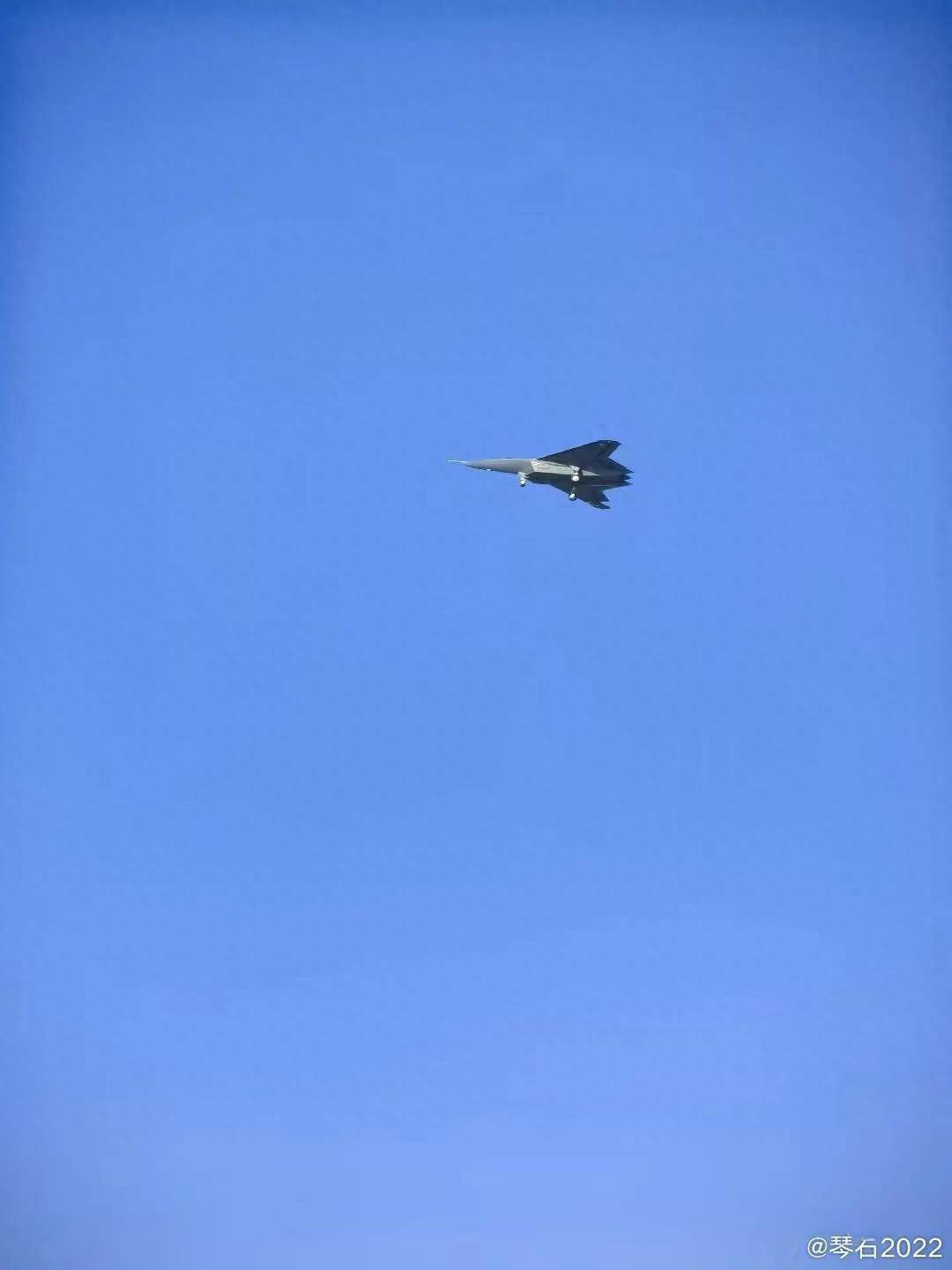 卡塔尔乙组聯賽_歼-50试飞新图再曝光！细节一览无余卡塔尔乙组聯賽，中国六代舰载机有戏了？