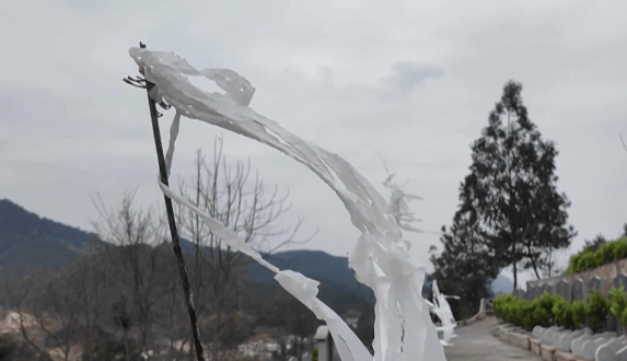 皇冠信用網登1,登2,登3出租_贵阳一男子到公墓祭奠亡妻皇冠信用網登1,登2,登3出租，却发现骨灰竟然不见了！得知真相后，他心酸又无奈......