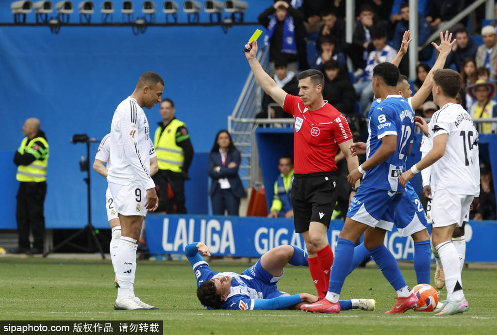 皇冠登3代理出租_姆巴佩黄改红不至缺战巴萨皇冠登3代理出租？ 赛后立刻道歉已获得原谅