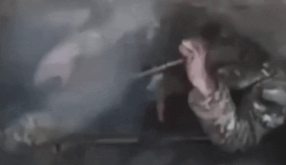 皇冠信用网登3代理_数十名俄军吞枪自杀皇冠信用网登3代理，多名女兵被炸死！用枪爆头会有痛苦吗？