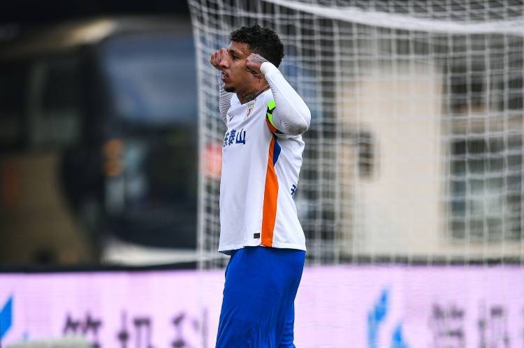 怎么开通皇冠信用盘口
_中超第一外援!克雷桑戴帽7轮造9球怎么开通皇冠信用盘口
,泰山200万欧买下身价已涨5倍