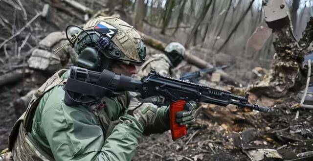 皇冠信用网如何注册_北约军官被炸皇冠信用网如何注册，60万俄军猛攻，特朗普开喷，泽连斯基还剩一条路？