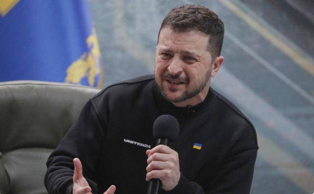 皇冠信用网如何注册_北约军官被炸皇冠信用网如何注册，60万俄军猛攻，特朗普开喷，泽连斯基还剩一条路？