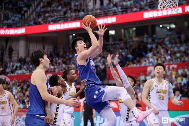 hga026如何注册_强硬拿下天王山之战！青岛男篮大比分2-1浙江广厦hga026如何注册，距四强仅一步之遥！
