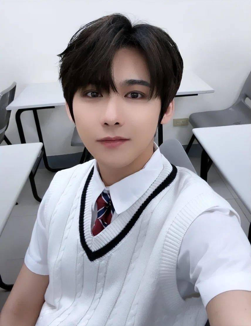 皇冠信用盘会员注册_突传讣告！31岁男星黄正杰去世皇冠信用盘会员注册，两天前还曾录制跳舞视频，母亲透露死因及遗言