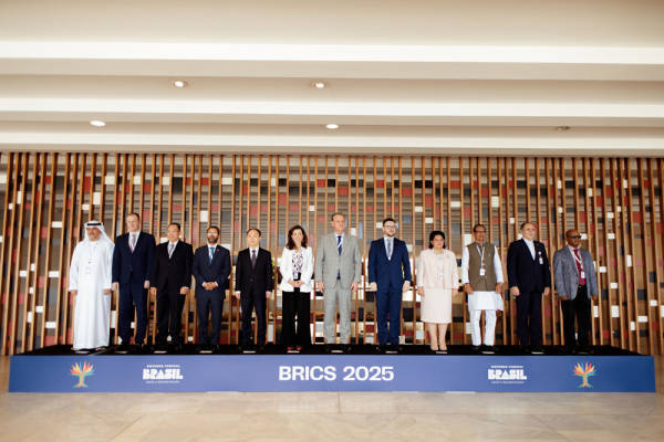 皇冠信用盘出租
_“特朗普上任前皇冠信用盘出租
,中国就冻结了美国大豆和玉米订单”