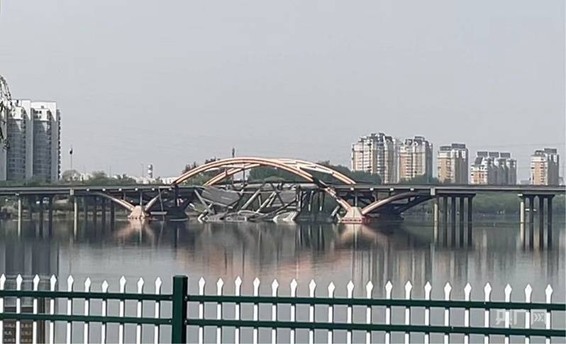 皇冠信用盘在哪里注册_目击者讲述北京潮白河大桥起火过程：早上4点多 桥下开始冒烟