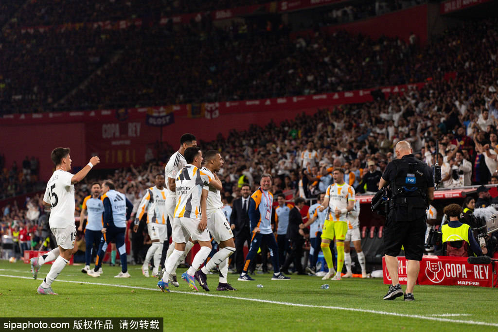 皇冠足球管理平台出租
_崩了皇冠足球管理平台出租
!皇马本月连输3场杯赛 距离赛季“四大皆空”只差西甲