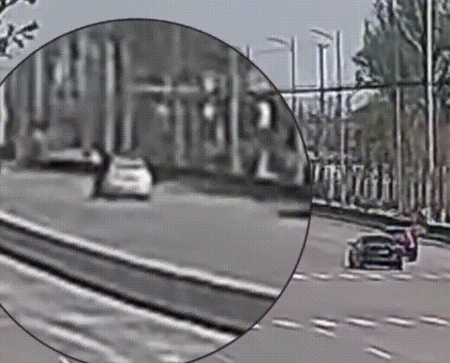 如何代理皇冠信用网_心疼如何代理皇冠信用网！56岁民警被毒贩拖行近200米