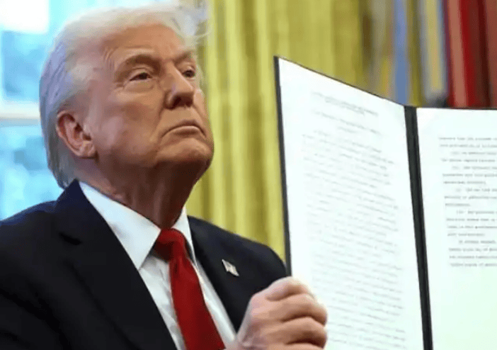 皇冠信用盘正网
_不到48小时皇冠信用盘正网
,特朗普盯上中国新领域,誓要中国低头?局势愈发严峻