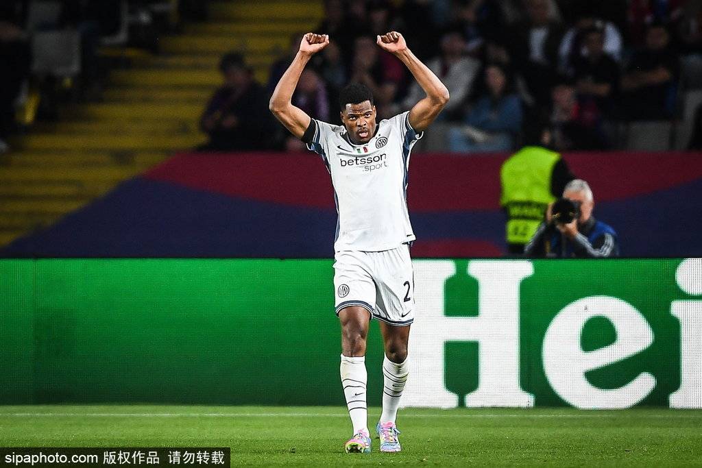 皇冠信用盘登123出租_欧冠-进球大战皇冠信用盘登123出租！邓弗里斯2射1传亚马尔破门 巴萨3-3国米