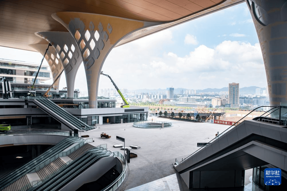 皇冠信用盘哪里申请
_西部最大高铁枢纽站重庆东站将进入运行试验阶段