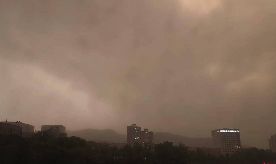 皇冠登一登二登三区别
_昨晚这场暴风骤雨皇冠登一登二登三区别
,让济南很多车辆变成“大花脸”