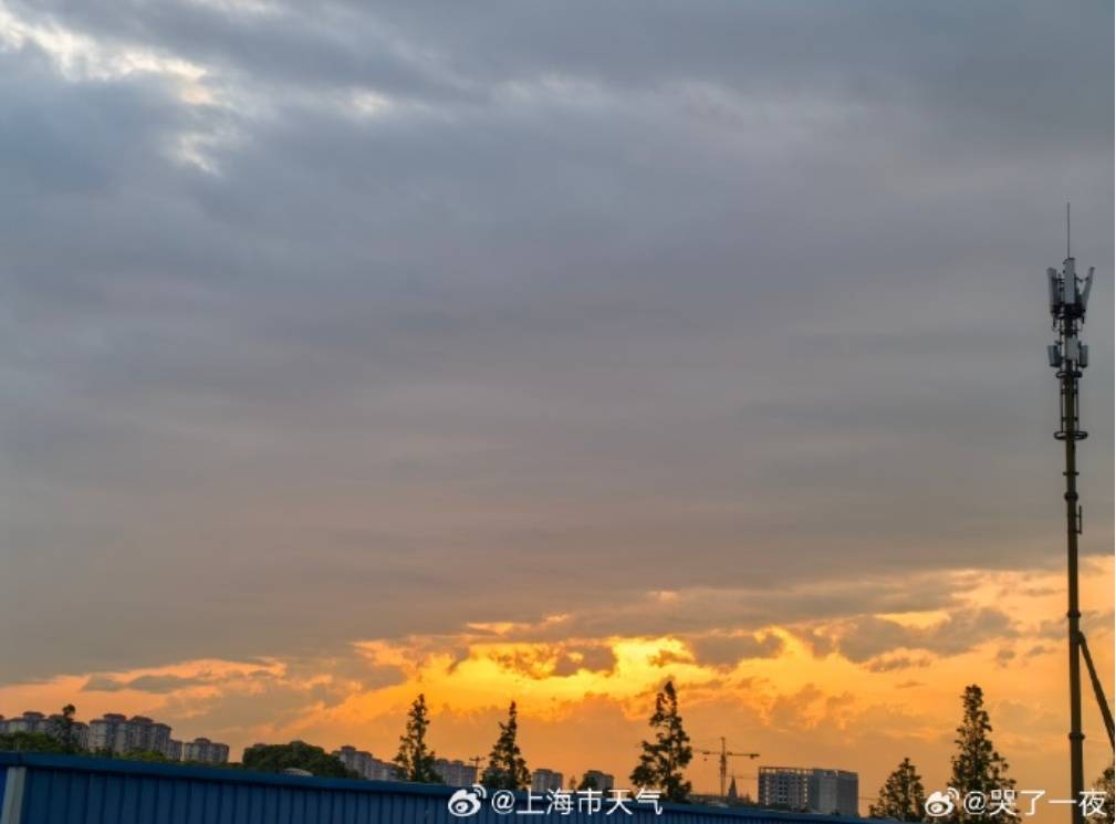 皇冠信用盘怎么申请_马上影响上海！降雨突袭+9级大风皇冠信用盘怎么申请，部分轮渡停航，气温冲上33℃后，暴跌11℃